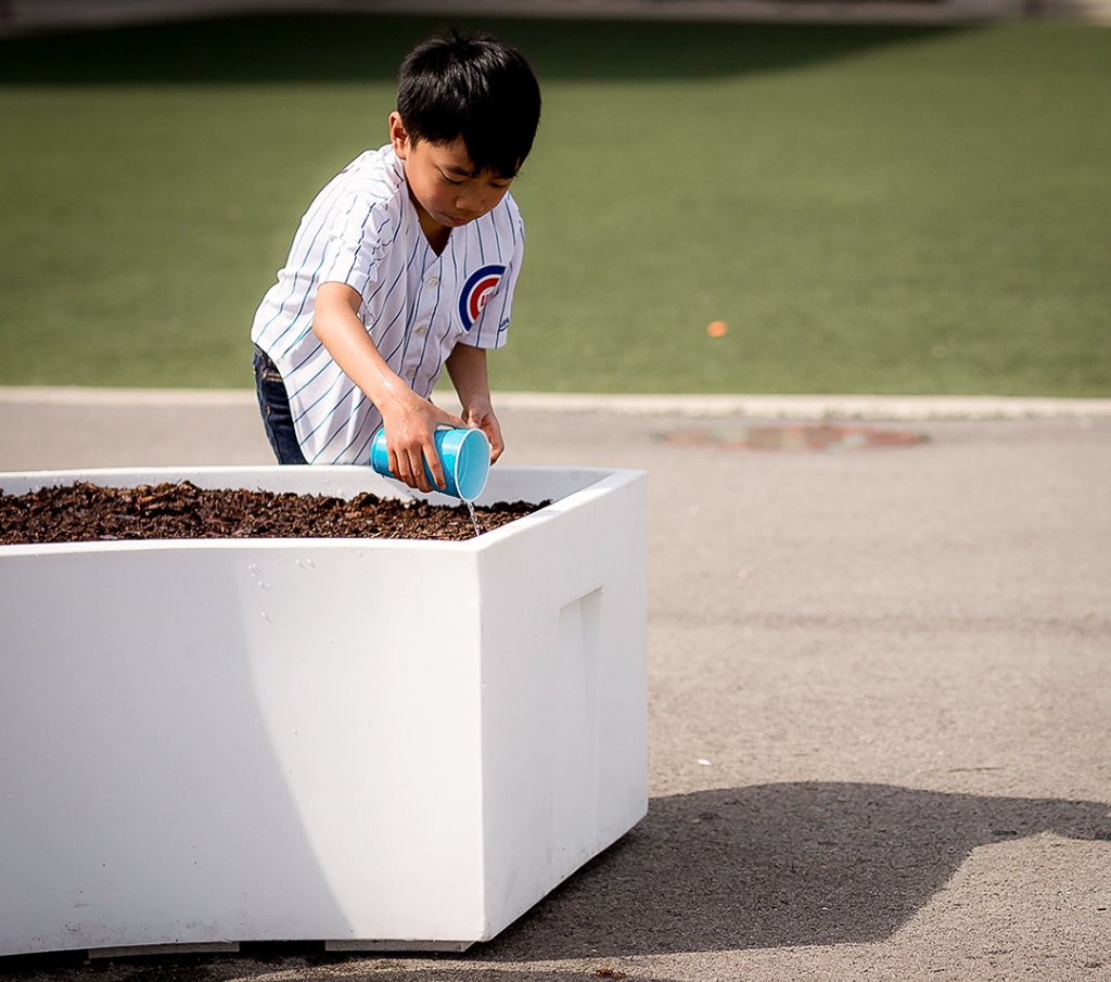 Did you know we've built 176 Learning Gardens in Chicago?! 

We're getting closer and closer to reaching our goal of building 200 Learning Gardens in the windy city! #Chicago200