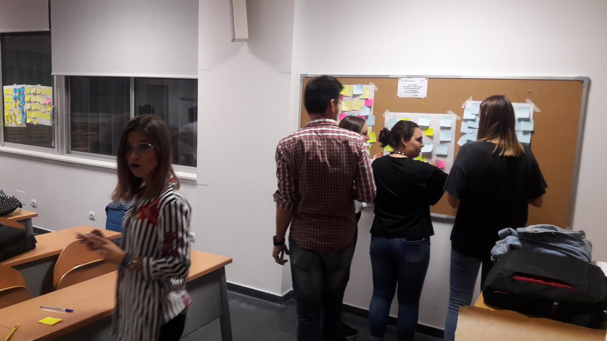 anaph13's tweet photo. Clases molonas 👏📌 #googleactívate #DPOUS https://t.co/drj8ZCdOG9