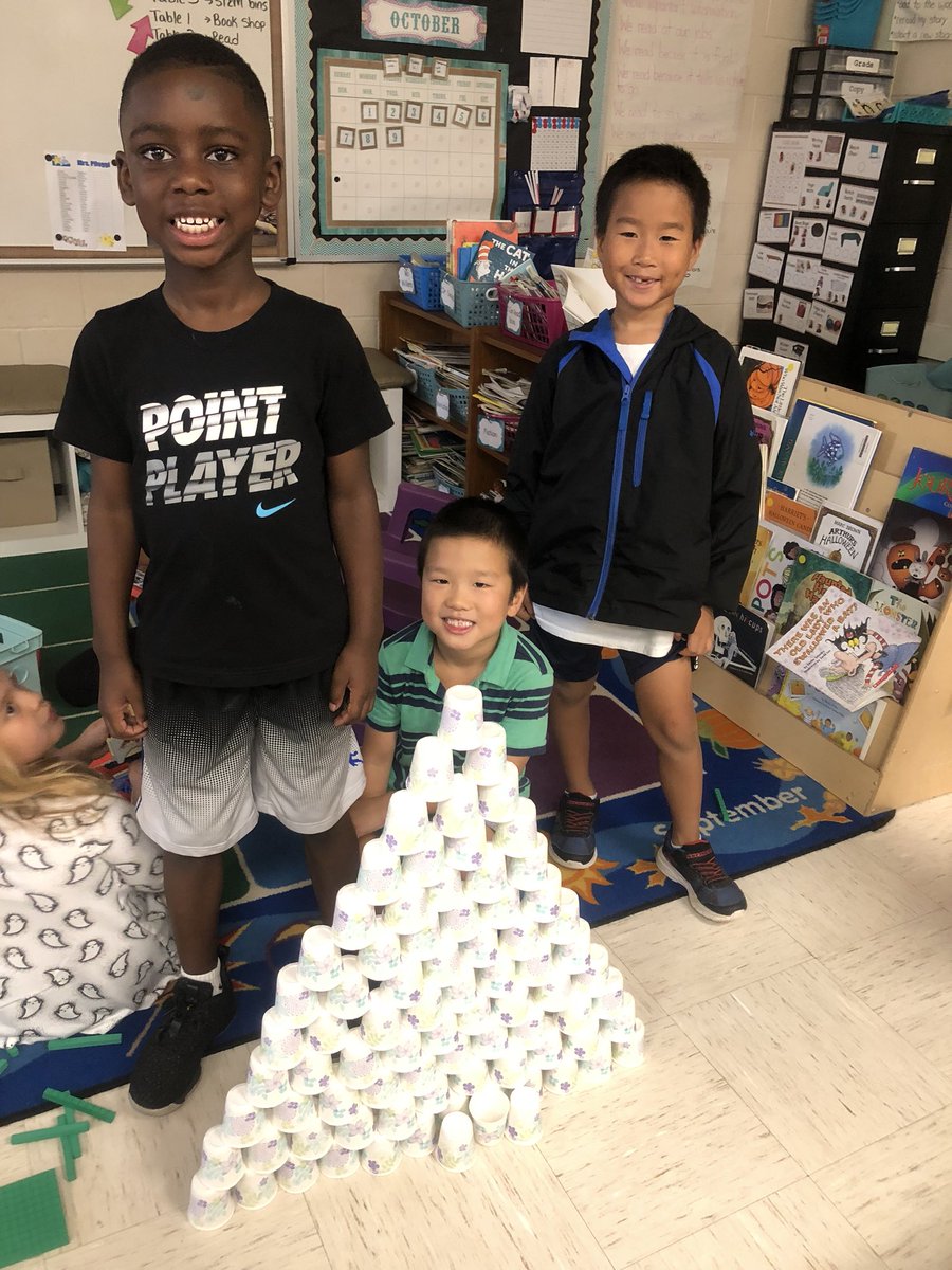 PileggiPirates's tweet image. While putting lunch orders into the computer, I hear “Mrs. Pileggi! You’ve got to see this! Bring your camera!” 😂 #EngineersAtWork #ltps #lesltps