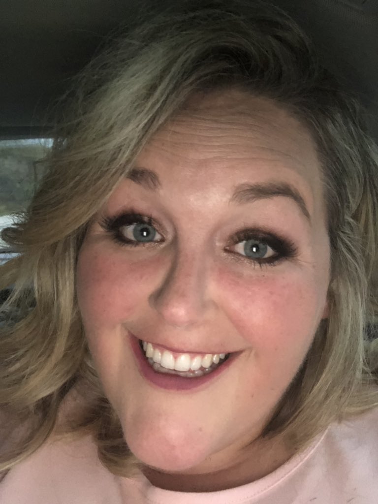 lineerl's tweet photo. Teen Challenge Gala here I come!
#lashesfordays https://t.co/9585L4xgPP