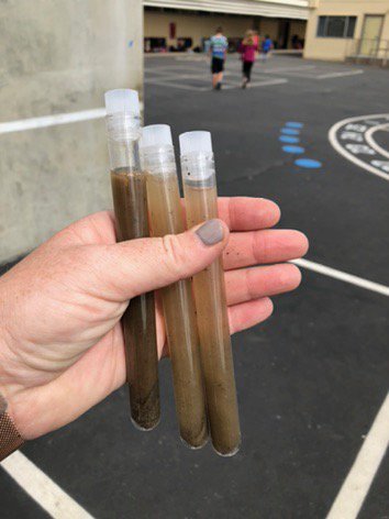 CVMaker537's tweet photo. Fuerte 5th graders used survival skills and engineered water filters! Thanks @MillersLab11 & @fuerte for a fun afternoon! @CajonValleyUSD @ConnollykCVUSD #MakerEd #cvmakerbus #cvmaker537 https://t.co/zTIp6YdlgQ