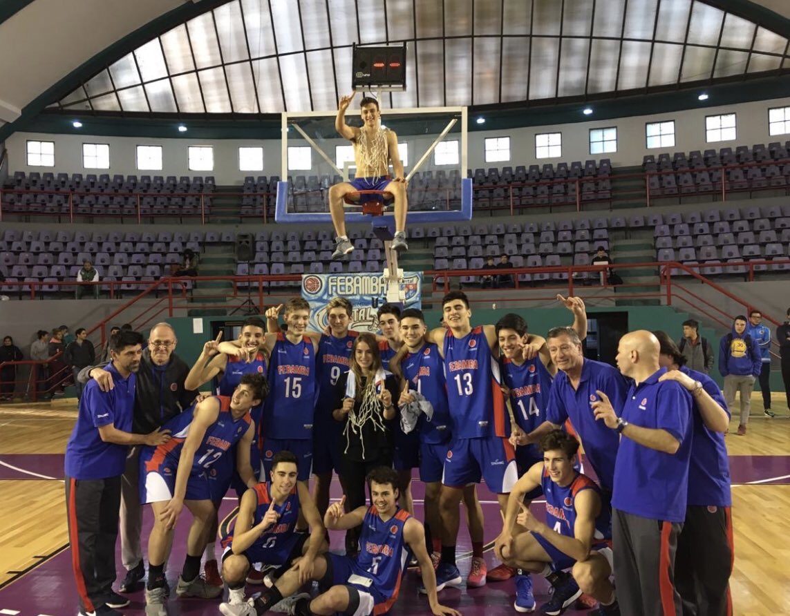 ¡Vamos Gastón! Felicitamos a <a href="/gastonpeveri/">@gastonpeveri</a>, integrante de nuestra agrupación, flamante campeón del Campeonato Argentino de Basquet U17 como DT del equipo <a href="/FEBAMBAok/">FEBAMBA</a>.