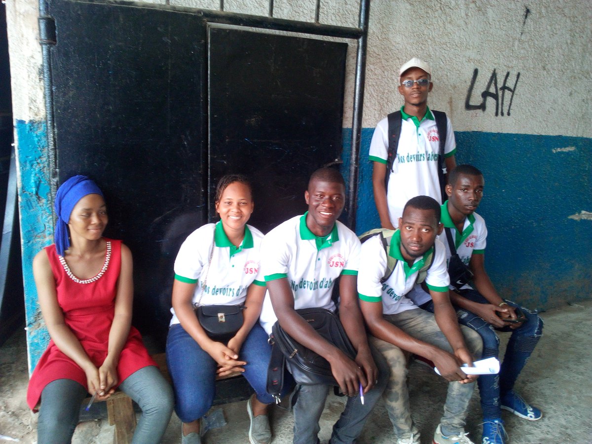 La gestion des ordures continue d’être au centre des préoccupations des plus hautes autorités guinéennes. L’ONG <a href="/lesJSN/">Les Jeunes aux Services de la Nation</a> s’interroge et s’engage dans cette situation afin de trouver une solution pérenne à cette situation qui fait peser des risques sanitaires sur les populations