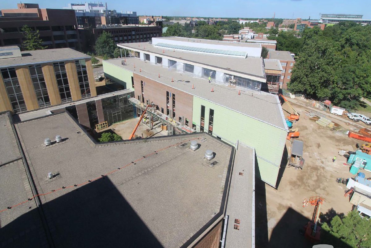 LearCorporation's tweet photo. βMichigan State plays a big role in training future employees,β said Jason Cardew VP of Finance, Seating & E-Systems. It is our honor to support the building of the new Business Pavilion for the Eli Broad College of Business @MSU. #BuildBroad https://t.co/PDiS192A6y
