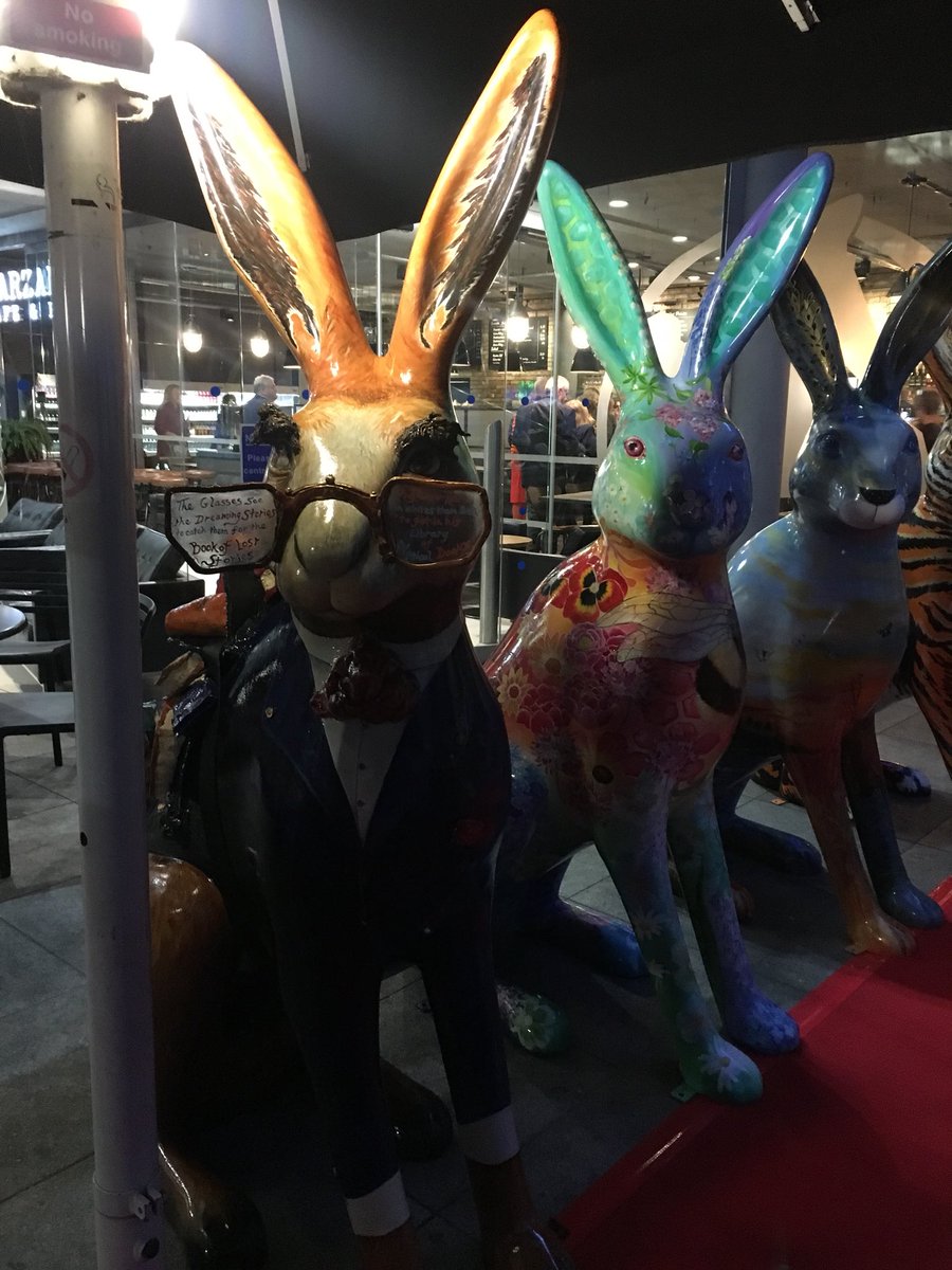 It’s really getting going <a href="/TheForumNorwich/">The Forum Norwich</a> for the <a href="/break_charity/">Break</a> @GoGoHares2018 Auction! Not long until we see our <a href="/professorhare_/">Professor Hare</a> on the stage...#GGH18 #Norwich #Charity #Auction