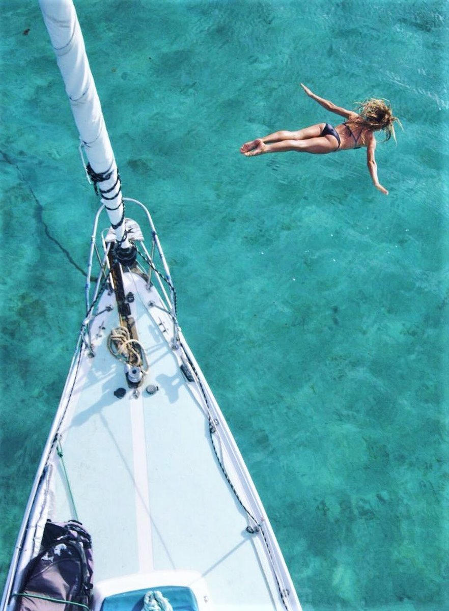 dully718's tweet image. Beautiful track 🙌🙌🙌🙌 #ASOT885