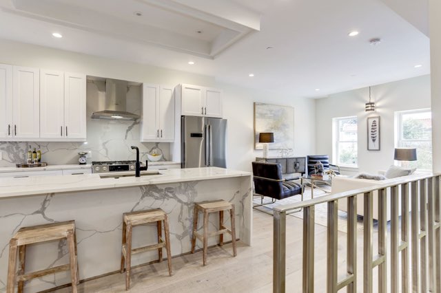 AlizziC's tweet photo. Randolph Condominiums on the market now! #hardwoodfloors #columbiaheights #WashingtonDC_USA #petworth #homesforsale #Views #dcrealestate https://t.co/FKm6UOWZZV
