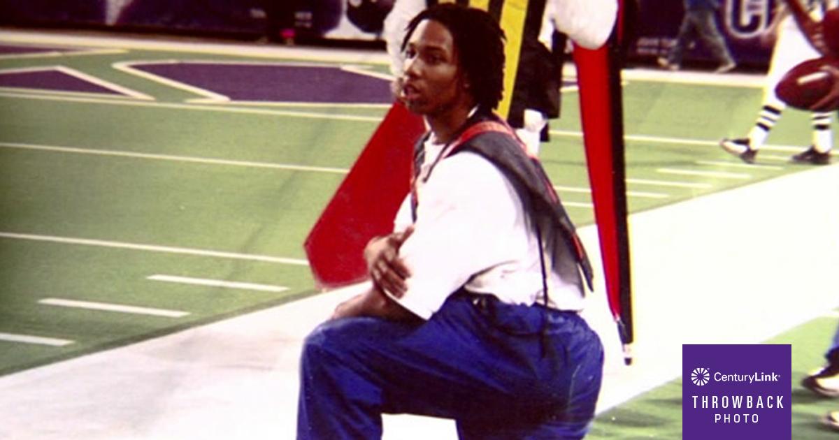 Cardinals WR Larry Fitzgerald spent part of his youth serving as a #Vikings ballboy. https://t.co/pI04Bv4SLX