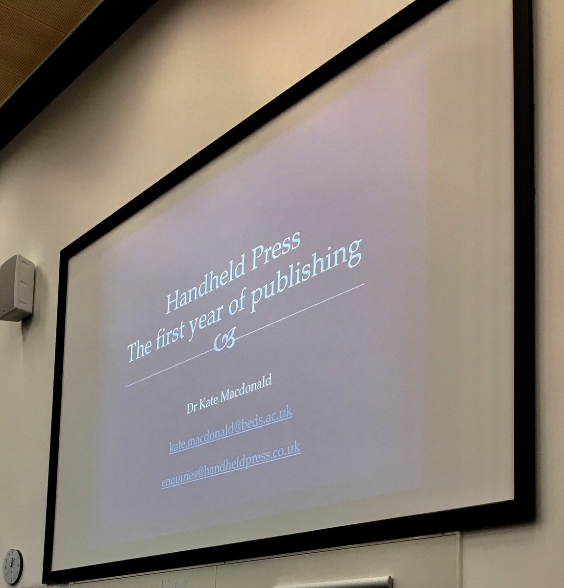 drjanepotter's tweet photo. Big thanks to Dr Kate Macdonald @KateRLTB proprietor of the #Handheldpress @KateHandheld who shared her knowledge &amp; experience with our @PubOxford students! https://t.co/sXu6G8j7Ud #independentpublishing #books  @obuarts https://t.co/fm9m7rQBgL
