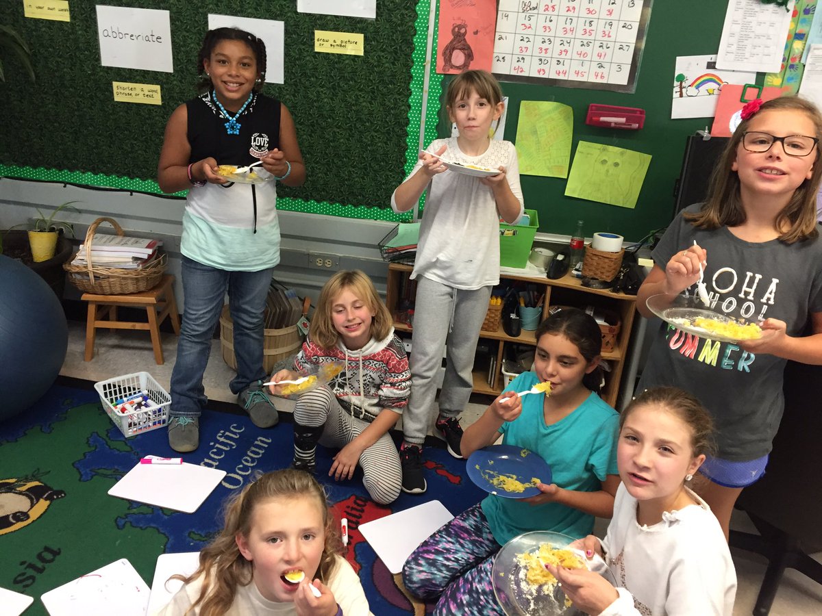 Ms Rancourt’s 4th grade class sautéed roasted spaghetti squash with olive oil, garlic, and parm cheese, and roasted acorn with butter and brown sugar. Apparently, from the look on these faces, it was delicious! 😂 <a href="/Super_GPS/">Greenfield Public Schools</a> <a href="/margueritemran/">Marguerite</a>