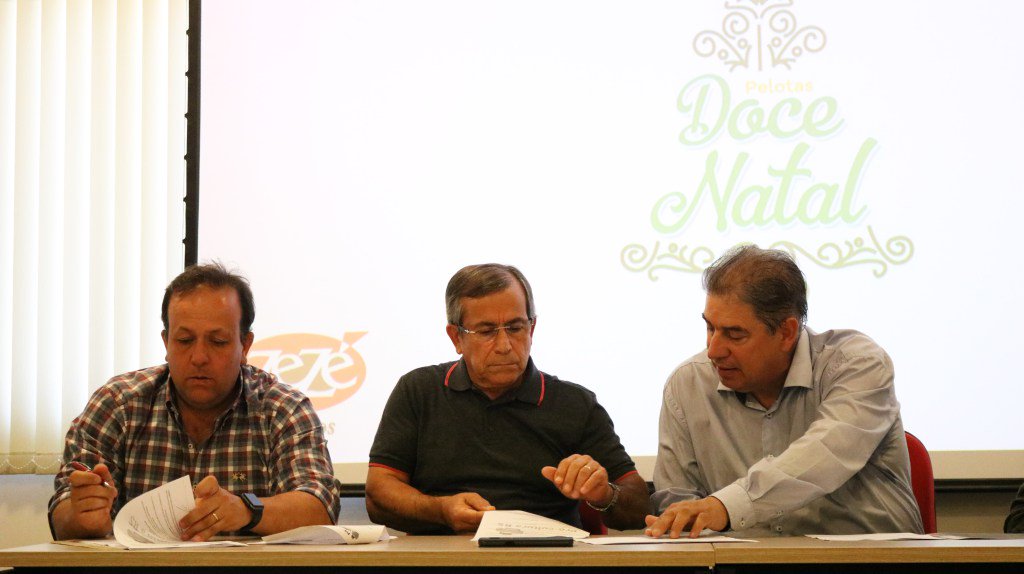 Pelotas Doce Natal tem apoio da Biscoitos Zezé reversocomunicacao.com.br/index.php/2018…