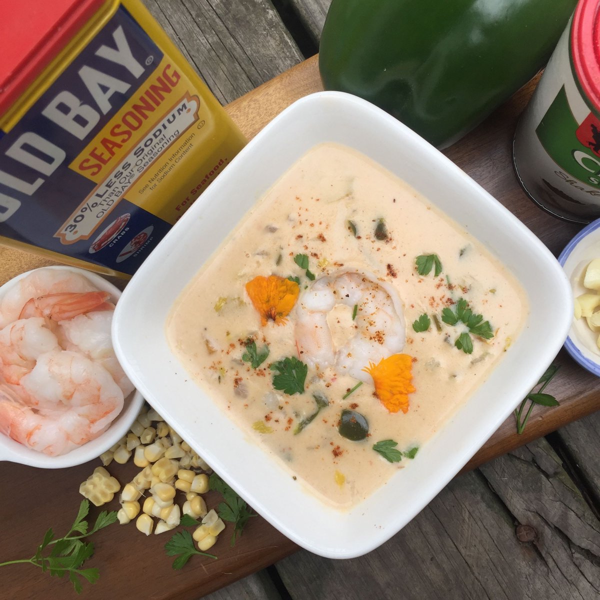 TLHMarket's tweet image. Stay In, Eat Out! Nothing says New England comfort food like chowder! Bring any of our #LighthouseMade chowders home with our NEW Family Sizes! Comfort food without the cooking!