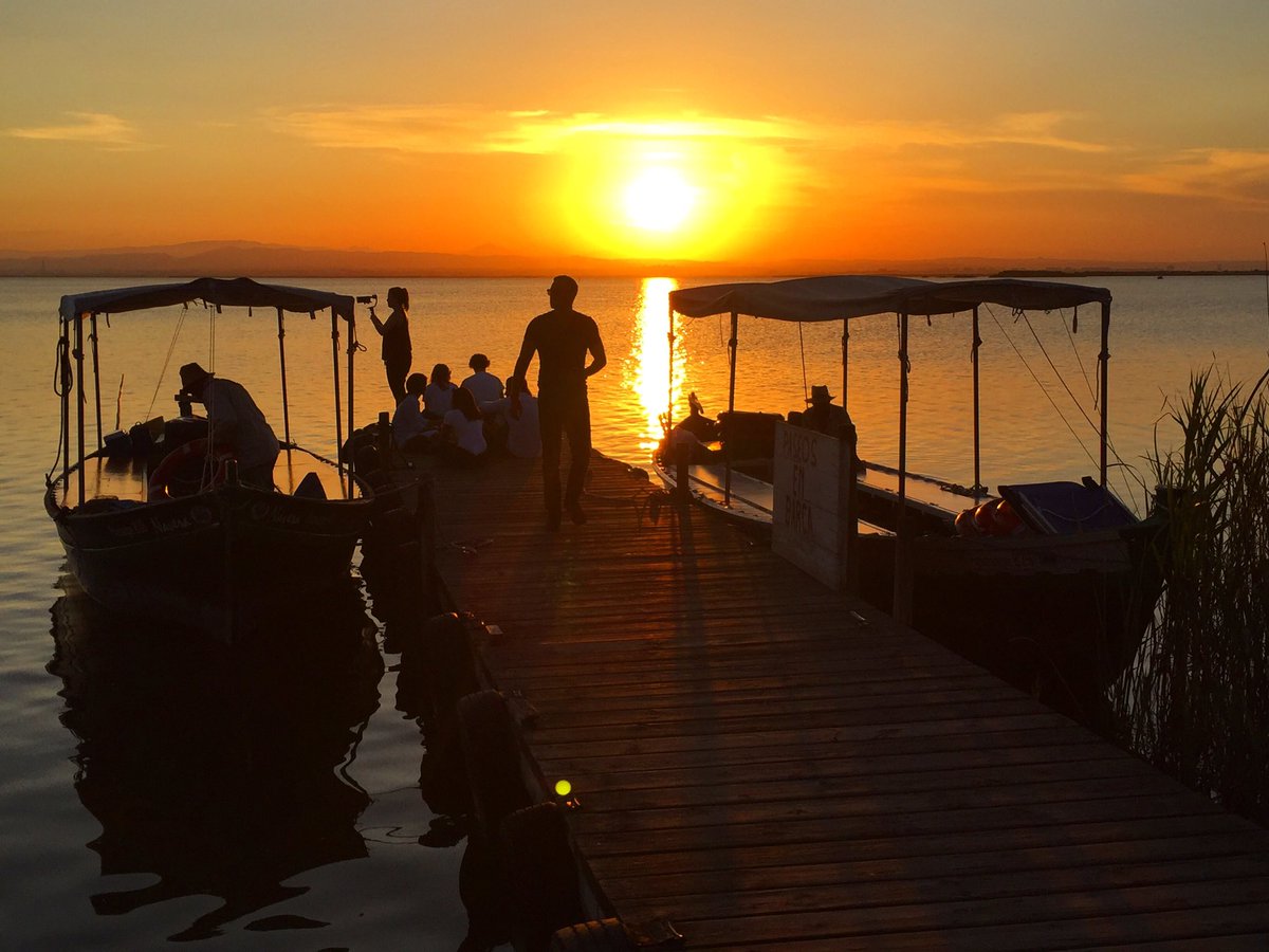 Es que no me canso de verla. Una y otra vez. Probablemente la mejor puesta de sol 🌅. Y así casi todos los días. #sunset #Albufera @albuferavalencia <a href="/c_valenciana/">Comunitat Valenciana</a>