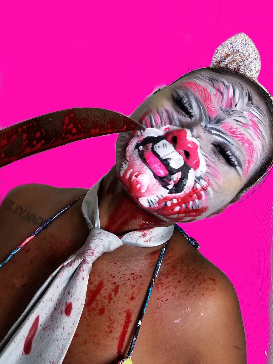 destinythemua_'s tweet photo. Killer Halloween Kitty 😼🔪
#sfxmakeup #halloweenmakeup #makeupaddict https://t.co/zjT5wr0J70