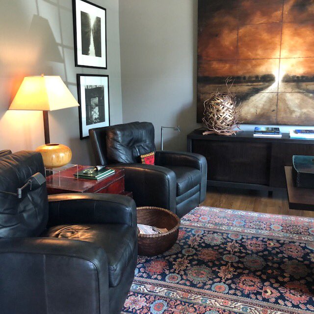 ccftoh's tweet photo. Time 4 another teaser!  If u like this modern &amp; comfortable look - u will love the rest of the stylish &amp; artful decor of this home!  https://t.co/lECeakyhHP
⛪️🏡🤗 #tourofhomes #stsimonsisland #photography #ccfssi #ccftoh #fundraiser #episcopal #community #goldenisles #seaisland https://t.co/GVp6lKeGy3