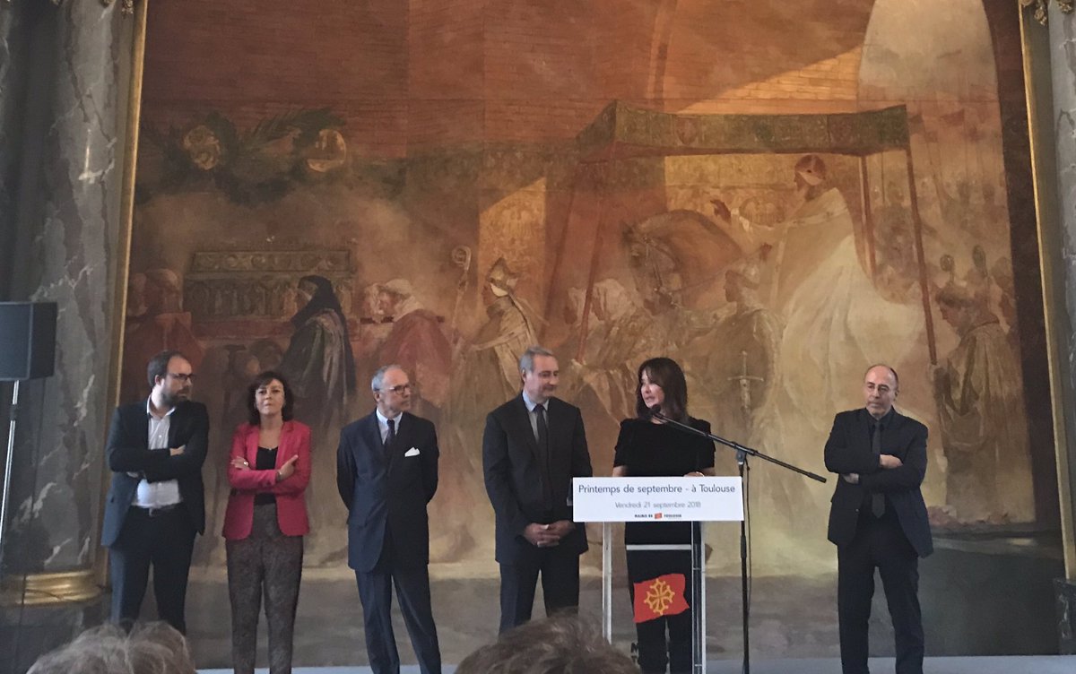 fredlagarrigue's tweet photo. Ouverture officielle du printemps de septembre , bravo pour cette magnifique édition #printempsdeseptembre , https://t.co/jvWpJj8mJe https://t.co/0WGaltEYCU