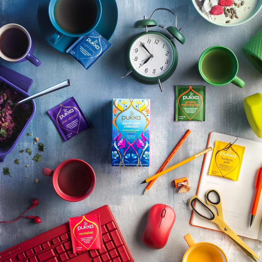 Pukkaherbs's tweet photo. Support your wellbeing from dawn 'til dusk with our new Day to Night collection - 5 delicious, functional herbal blends to take you from day to night 👌 > https://t.co/eKfv4pzK5D https://t.co/WWjU7RAzcx