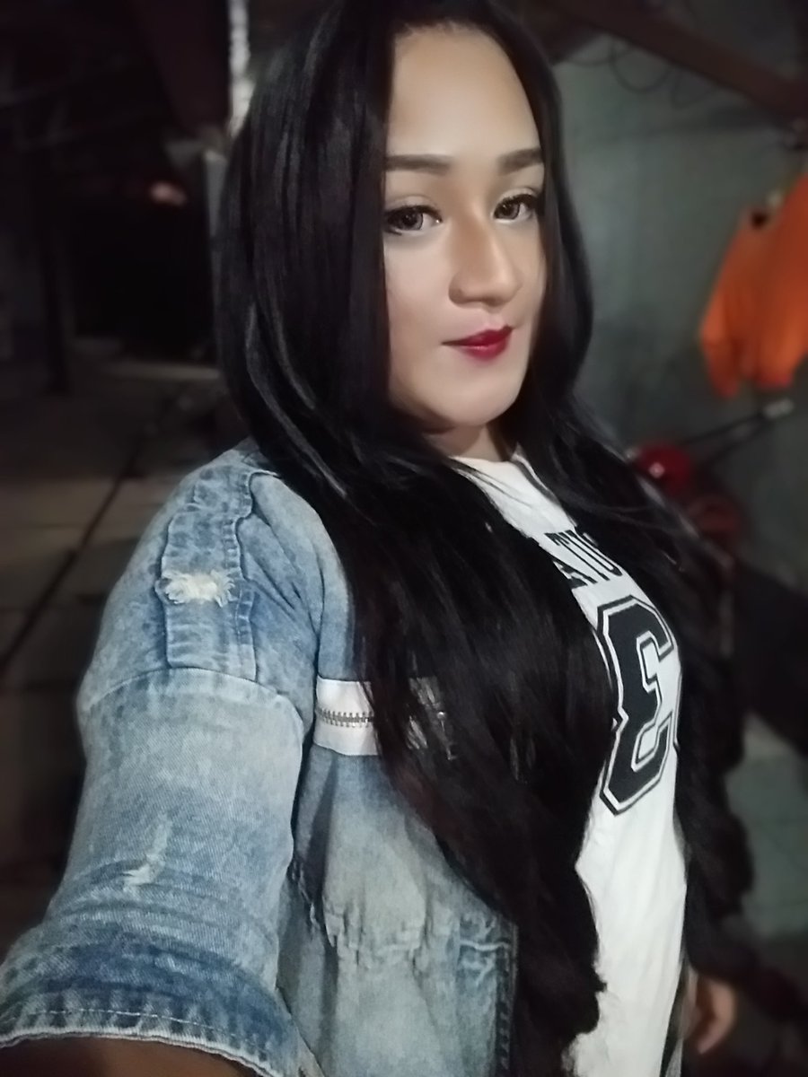 Wikeu5's tweet photo. Akun baru
#wariabayaran
#wariabokinganbandung
#wariacantik
#openbobandung 
#crotdijilbab https://t.co/uIj3AqZRpl