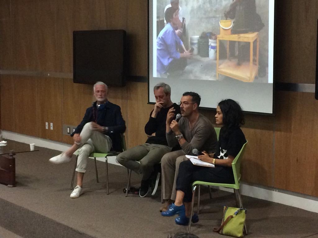 ifal_mx's tweet photo. En el marco del @designweekmex los diseñadores franceses Sam Baron y Sylvain Marcoux participaron esta mañana en la conferencia "El diseñador en la sociedad como agente de cambio" en el @CIDI_UNAM. Pueden ver sus obras en el @museoantropo #visionytradicion https://t.co/pVV4J0iMRe