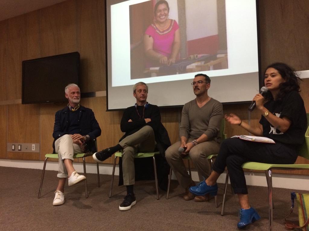 ifal_mx's tweet photo. En el marco del @designweekmex los diseñadores franceses Sam Baron y Sylvain Marcoux participaron esta mañana en la conferencia "El diseñador en la sociedad como agente de cambio" en el @CIDI_UNAM. Pueden ver sus obras en el @museoantropo #visionytradicion https://t.co/pVV4J0iMRe