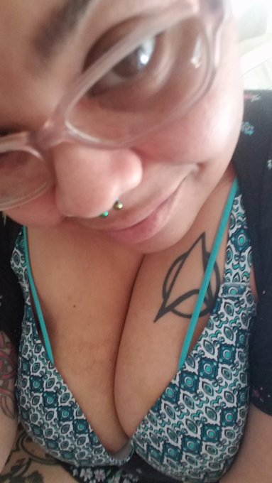 Miss me? I'll be on tonight💓💖💓💖💓 https://t.co/aWOrbFdfjN<a href="/tag/camgirl"class="tags"><span>#camgirl</span></a>