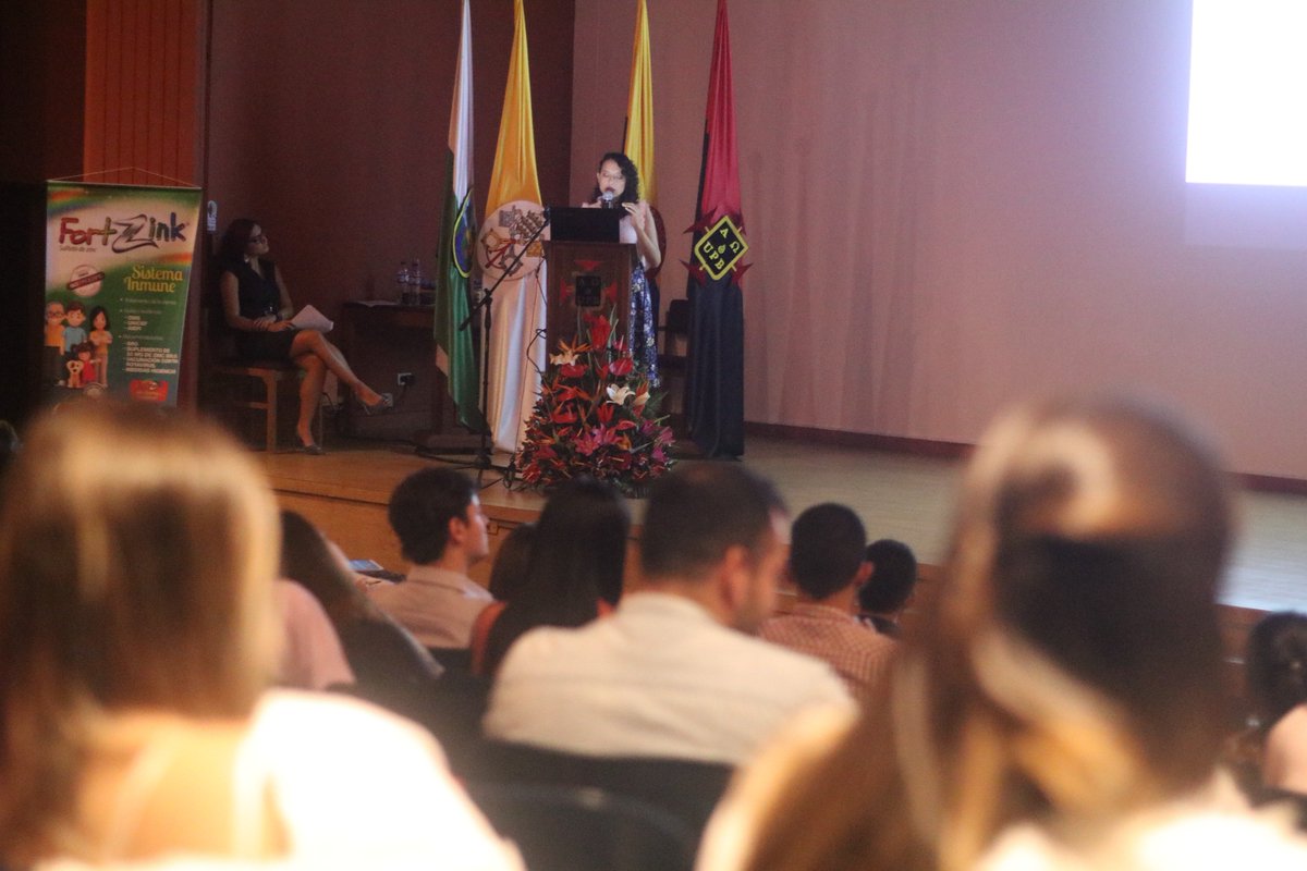 Hoy queremos recordar nuestro pasado XII Simposio de Residentes de Pediatría - UPB. Un espacio de aprendizaje y excelentes experiencias #TBT #Pediatría #UPB