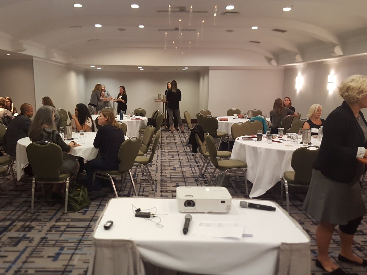 ConstantChanges's tweet photo. Lots of buzz going on at @AFPIHQ Leadership Academy, in Toronto this year! Happy to host this speed mentoring event for emerging fundraising professionals. Great conversations happening. Some incredible mentors stepped forward! #AFPLead #AFPLeadership https://t.co/J4ECFCMEKI