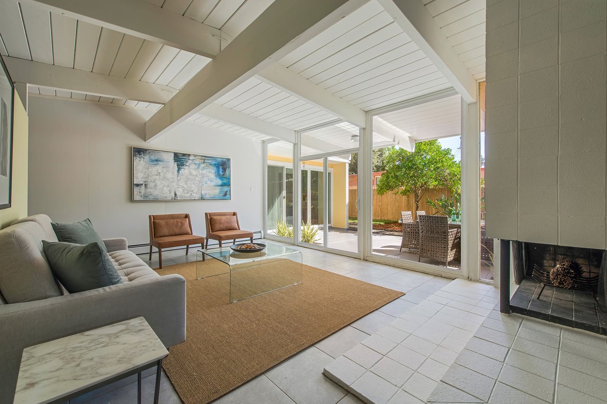 MarinModern's tweet photo. JUST LISTED! 638 Bamboo Terrace OPEN SUN 1-4! Just in time for Halloween, check out this beautiful 3 bd/2ba Eichler located on one of the best streets in TL-famous for it's spooky celebrations. Visit https://t.co/RmoslAXCdC
for info. #eichlerhomes #terralinda #reneeadelmann https://t.co/cbslaC9BhP
