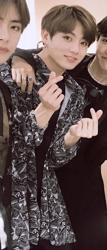 JUNGKOOK IS WEARING WHOOPI'S SHIRT THAT 