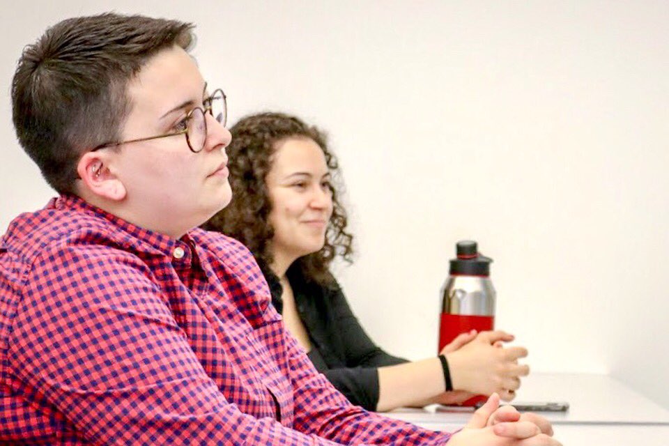 SiegelFellow's tweet photo. Siegel Fellows Gina [left] and Sharon [right] listening to Mr. Siegel’s stories. #tbt https://t.co/JzZcuMmp9X