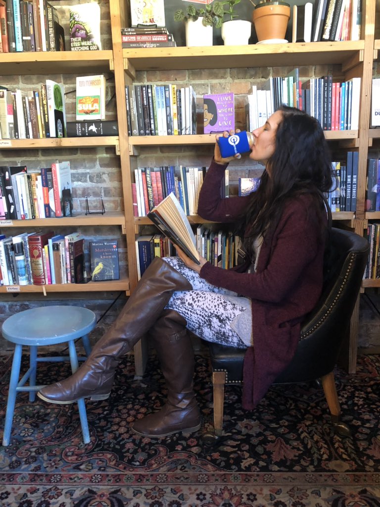 Centralis_UX's tweet photo. Sipping @lacroixwater in-between chapters is highly recommended during the @midwestUX book tour #UX #uxresearch #xpertresearch #xpertdesign #usersmatter #quenchyourknowledge #uxpeople #neverstopreading #neverstoplearning https://t.co/aoTEcpko15