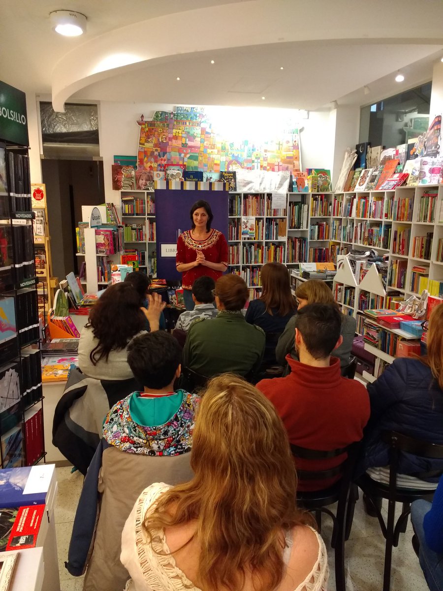 libdelpalacio's tweet photo. Ya estamos con María Laura Dedé!! https://t.co/1kiwWsftPu