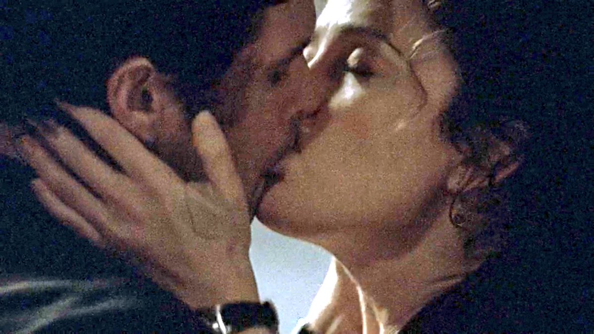 Starg8rocks's tweet photo. Finally!!! It took them forever!!  😍💕#24Fox #24Rewatch #24Season2 #MichelleDessler #TonyAlmeida #ReikoAylesworth #CarlosBernard https://t.co/RfEuOXulCH