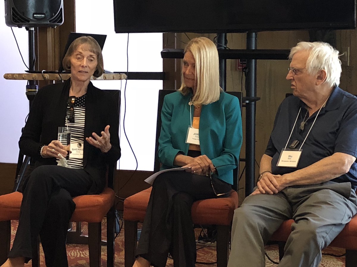 law_collab's tweet photo. So this happened: Collaborative law giants Stu Webb and Sherrie Abney had a brokered conversation about what it really means to collaborate. Joryn Jenkins moderated. All are members of @law_collab. Learn more! #GCLC https://t.co/xwDn9lvS6M