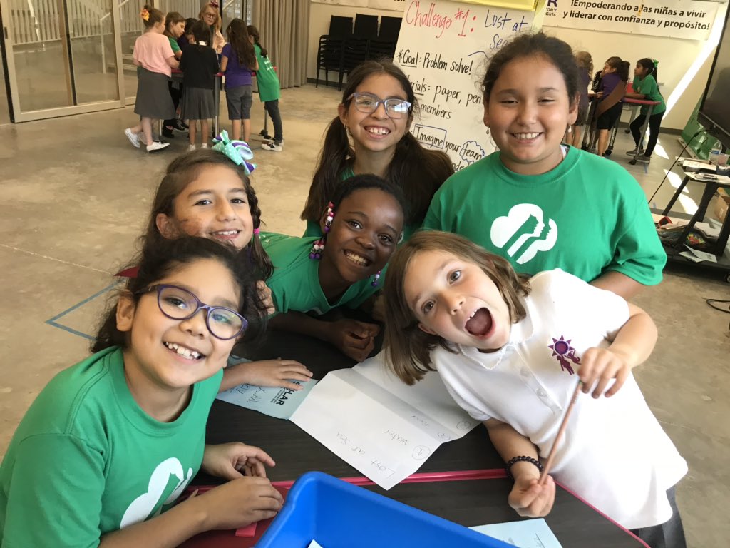 SolarSTEAMGirls's tweet photo. Every day is #DayoftheGirl at Solar Prep! https://t.co/QFapqx1F6D