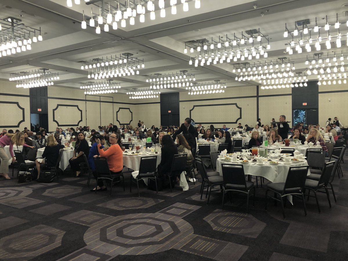 Astro_Jose's tweet photo. Talked at the 2018 CA Title 1 conference in Los Angeles, CA today! Teachers and school administrators are my heroes!
Hoy en conferencia de maestros y administradores de escuelas de California! Maestros y administradores de escuelas públicas son mis héroes!
#CaTitle1Conf https://t.co/T5FTR7dHTA