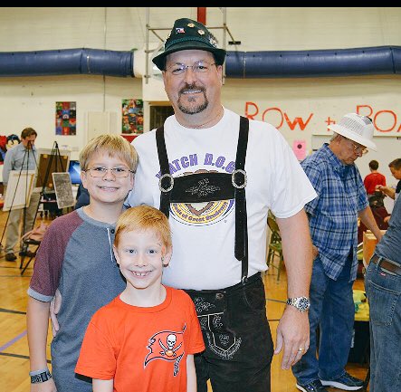 GFESWildcats's tweet photo. Thank you, Mr. Dunivan, for being part of our GFES Watch DOGS!  Opa Watch DOG!🐾 https://t.co/2OdWkXUKhe