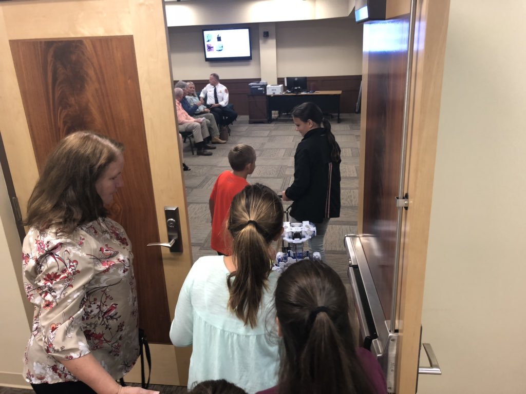 cjmarczak's tweet photo. The @JBESBears @Bionicbears are in the house for the @Columbia_TN Council Meeting! #growmaury https://t.co/8V1Bpjl0Uw