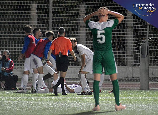 CRÓNICA | El Atarfe murió en la orilla, 1-2
Los locales, que abrieron el marcador con un golazo de Isra, merecieron más ante un Real Jaén que remontó en los últimos minutos
#GranadaEnJuego
#TerceraDivision
<a href="/Atarfe_indcf/">Atarfe IND C.F. ⚽️</a> 
granadaenjuego.com/seccion/Tercer…