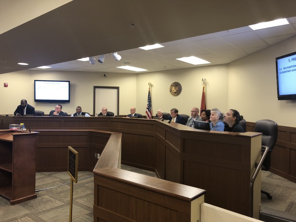 cjmarczak's tweet photo. The @JBESBears @Bionicbears present what they do for the @Columbia_TN Council Meeting #growmaury https://t.co/7XkkIYixIJ