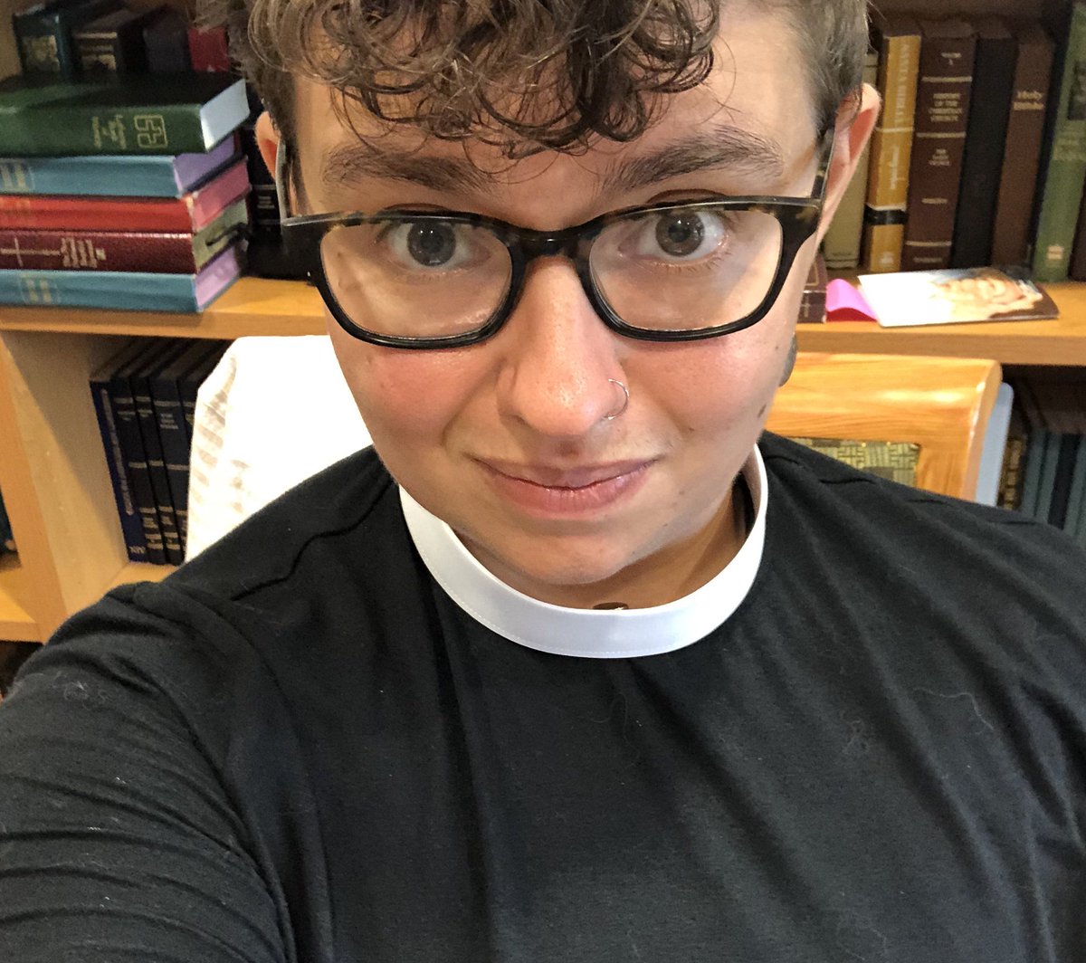 hear stories of 19 out LGBTQIA+ ministers &amp; seminarians. Members of ELM's Proclaim professional community! elm.org/2018/10/11/nat…