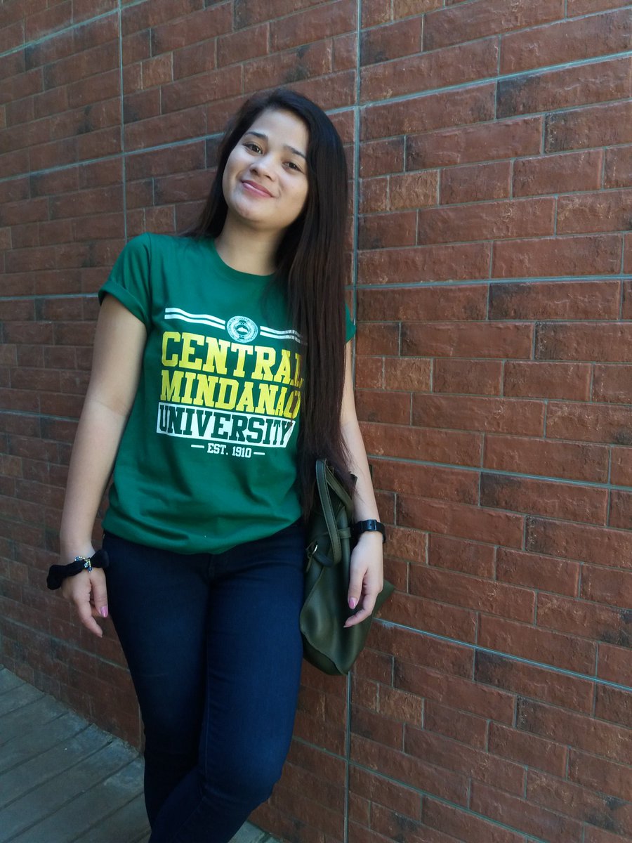 karenn_lou's tweet photo. Oh CMU 🎵🎶 di lalim 😭
#MidtermExamWeek #LastBlowoutLastDay 💪 https://t.co/mcfbPyZIfo