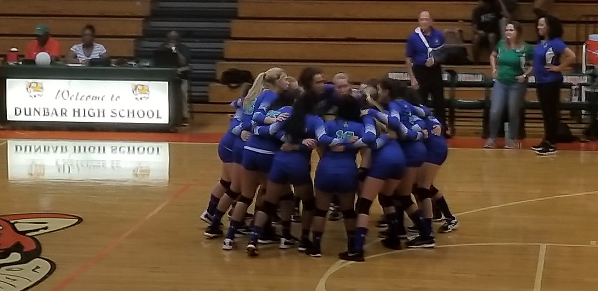 kearflgirl78's tweet photo. And Dunbar is #sharkbait! They won the first 2 sets to win the match! So long JV Volleyball season and on to....weight lifting💪💙💚🦈...yep, our girl is going to try weight lifting! #classof2021 #bullsharknation #strongsharks #ladybullsharks https://t.co/Ow1M6kNkSR