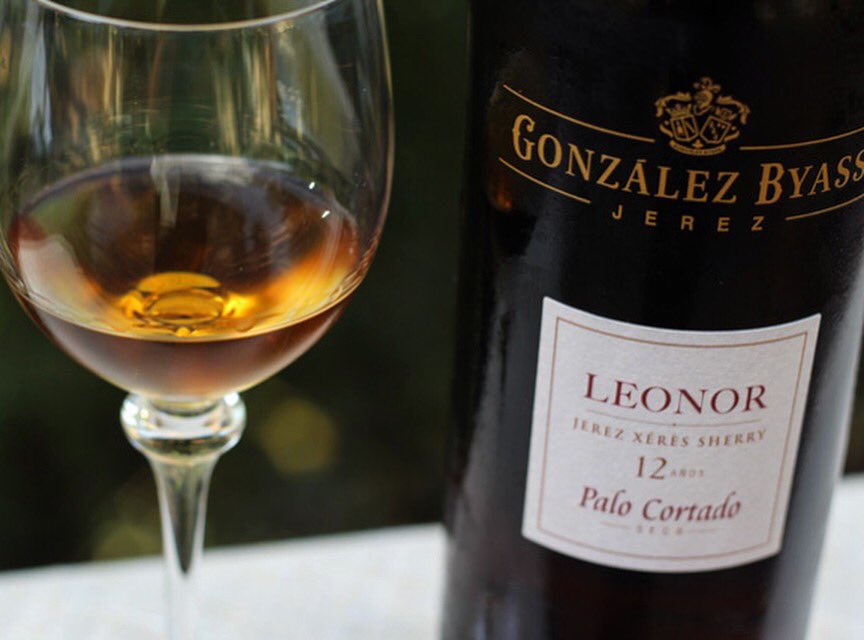always_ravenous's tweet photo. Because we are celebrating International Sherry Week...fall in love with this Leonor Palo Cortado, I did! 100% Palomino $24.99 SRP #AlwaysRavenous
#winesample #sponsored #internationalsherryweek #discoversherry #Jerez #Spain @gonzalezbyassus https://t.co/ksKczJViaO