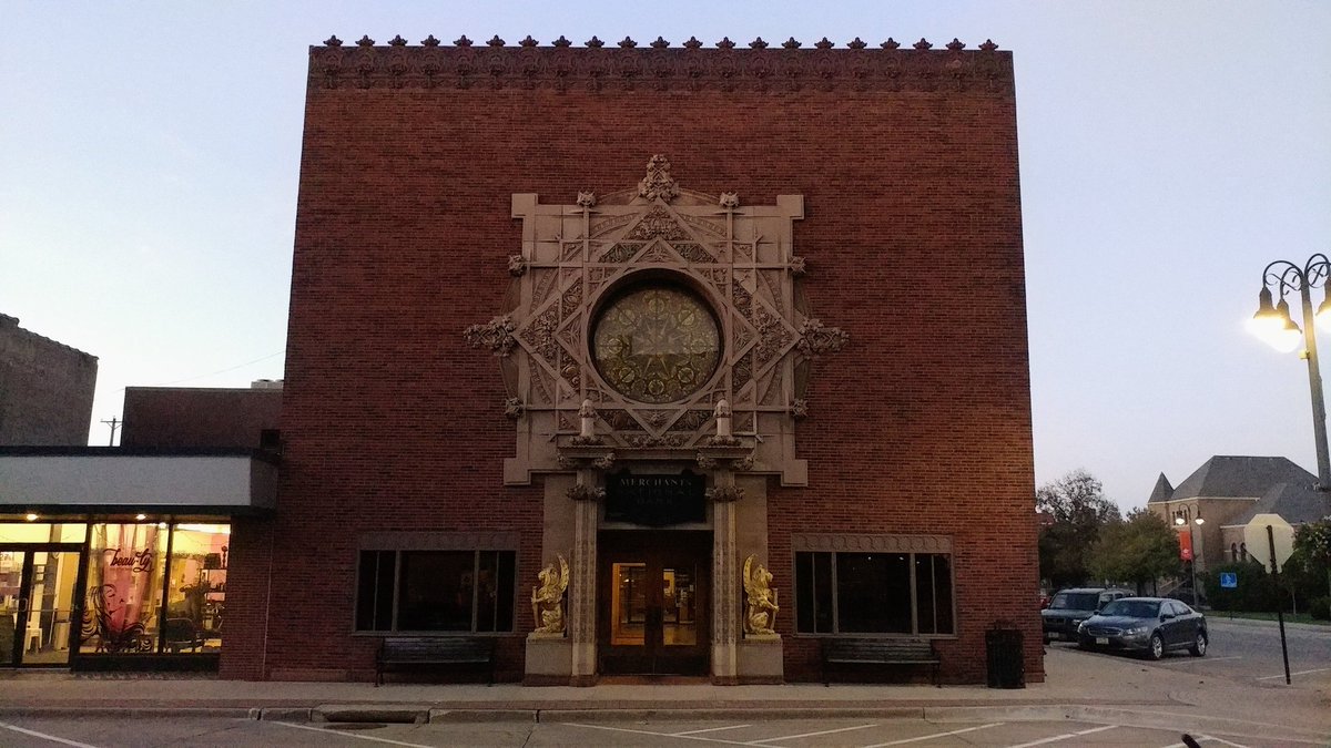 Louis Sullivan's Merchants' National Bank in Grinnell, Iowa. One of several "jewel box" bank buildings Sullivan designed around the Midwest. Just incredible.