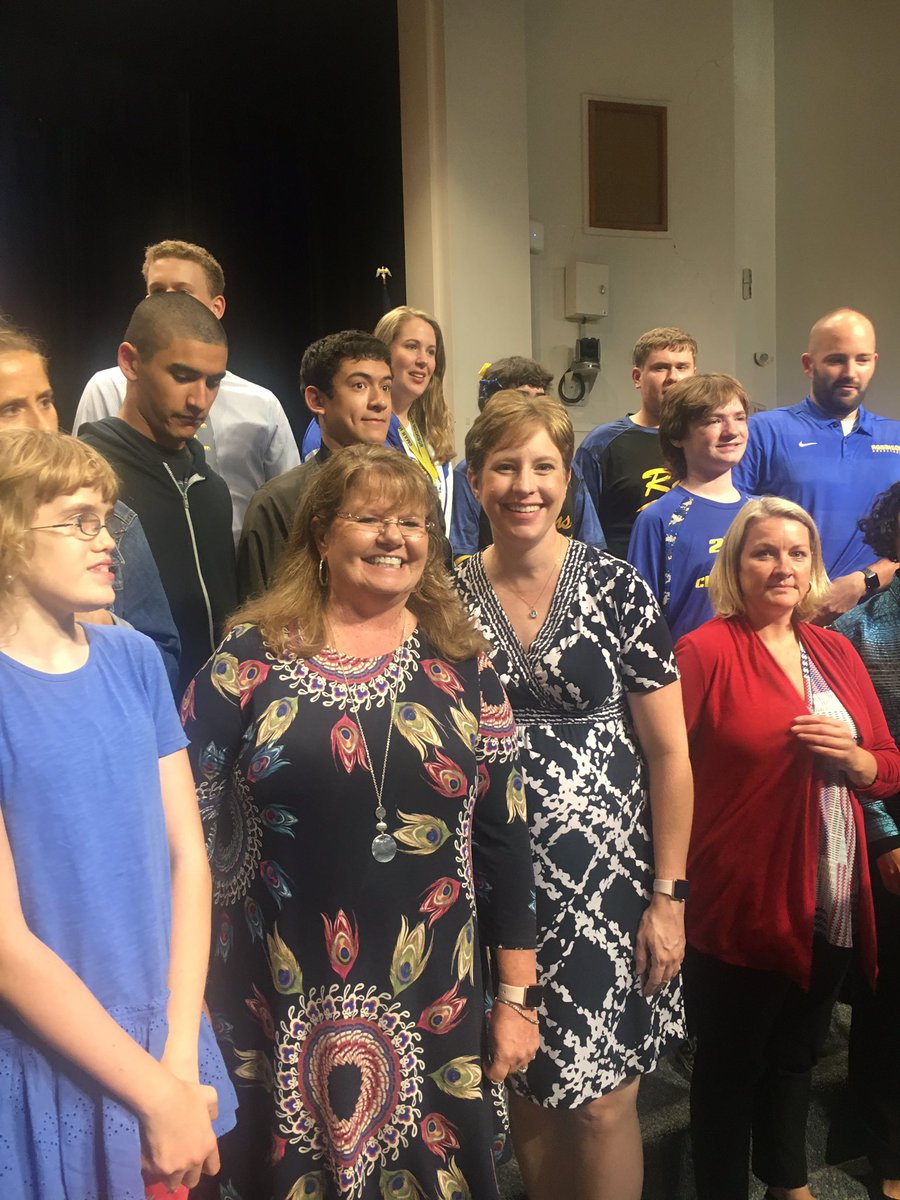 Honoring Lee HS, Robinson SS, Frost MS &amp; Bush Hill ES named as Unified Champion Schools by Special Olympics International-they are 4 of 131 schools honored  worldwide for inclusivity &amp; acceptance of children w/intellectual disabilities <a href="/Lee_Lancers/">ROBERT E. LEE HS</a> <a href="/bushhilles/">Bush Hill Elementary School</a> <a href="/FCPSR3/">FCPS Region 3</a> <a href="/fcpsnews/">Fairfax Schools 🌟</a>
