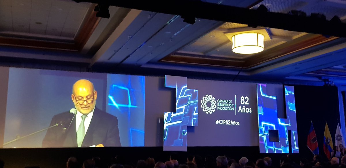 HenryKronfle's tweet photo. Felicitaciones a la @CamaraCIP por sus 82 años de vida institucional 👏
Sigan adelante con ese gran liderazgo, impulsando el empleo y desarrollo productivo que tanto necesita nuestro país 🇪🇨.
#CIP82Años #WorldBusinessForum #Latinoamerica #WBFEc https://t.co/XQcPK065Hy