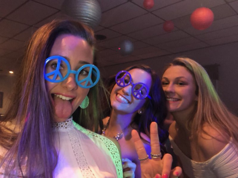 madison_graber's tweet photo. Happy birthday to pretty bestie miss you lots 😍😍💋💋 @LeshaTenney https://t.co/ZZXbIaMdBr