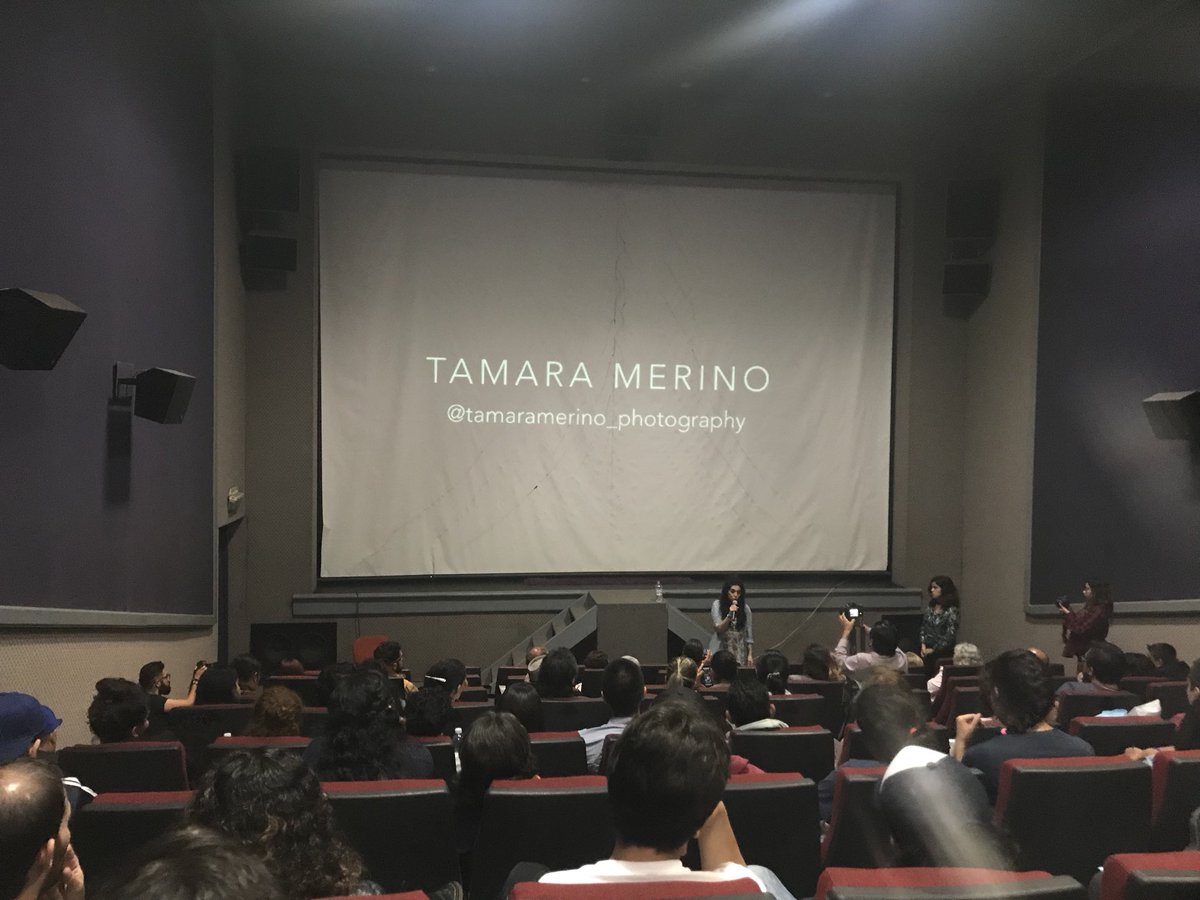 mirar_distinto's tweet photo. La fotógrafa Támara Merino en su conferencia sobre su trabajo documental en @mirar_distinto #QueremosMirarContigo https://t.co/QwBSi8xGAX