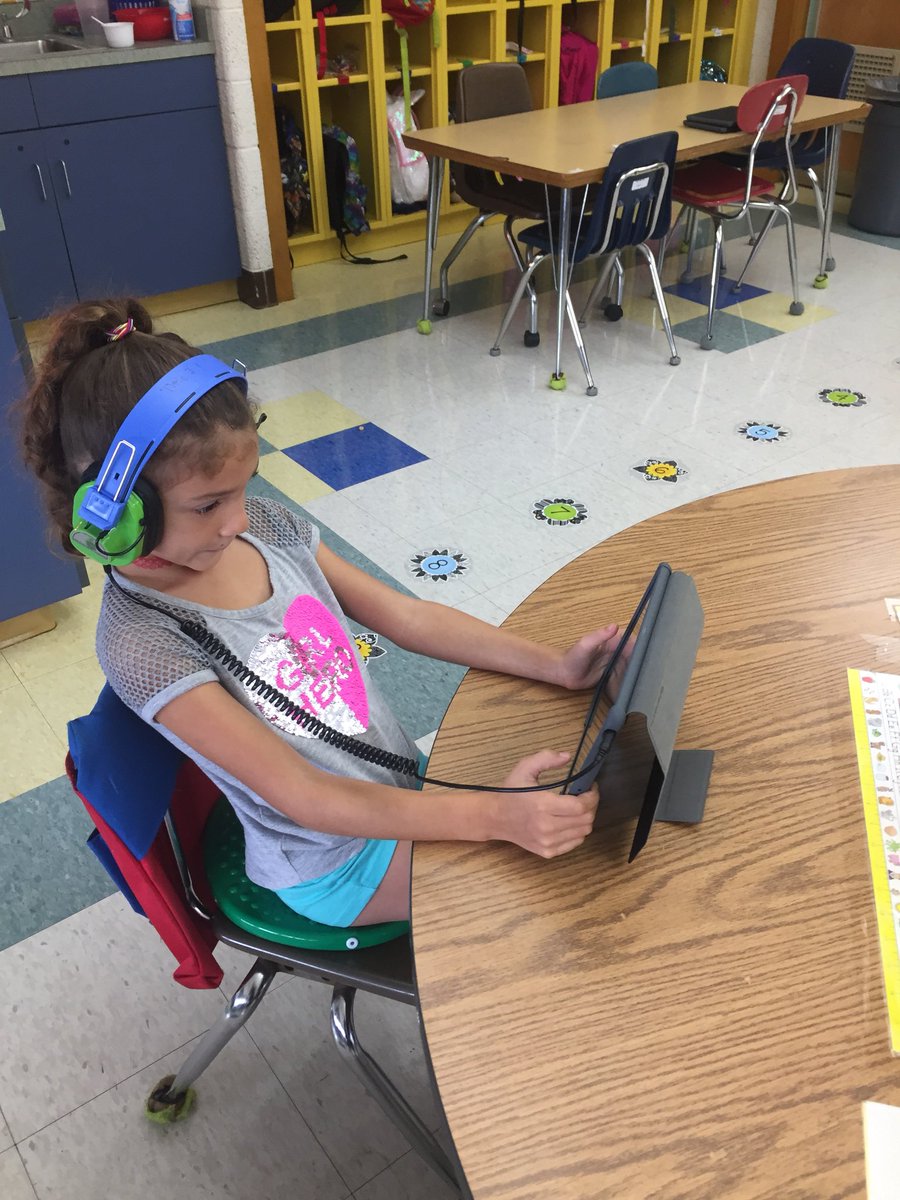 MelissaCondit's tweet photo. Dreambox scholars in first grade #polarpride #plvbears @MissWyatt28 @PLVBears @DreamBox_Learn https://t.co/6M0ZwI28Nr